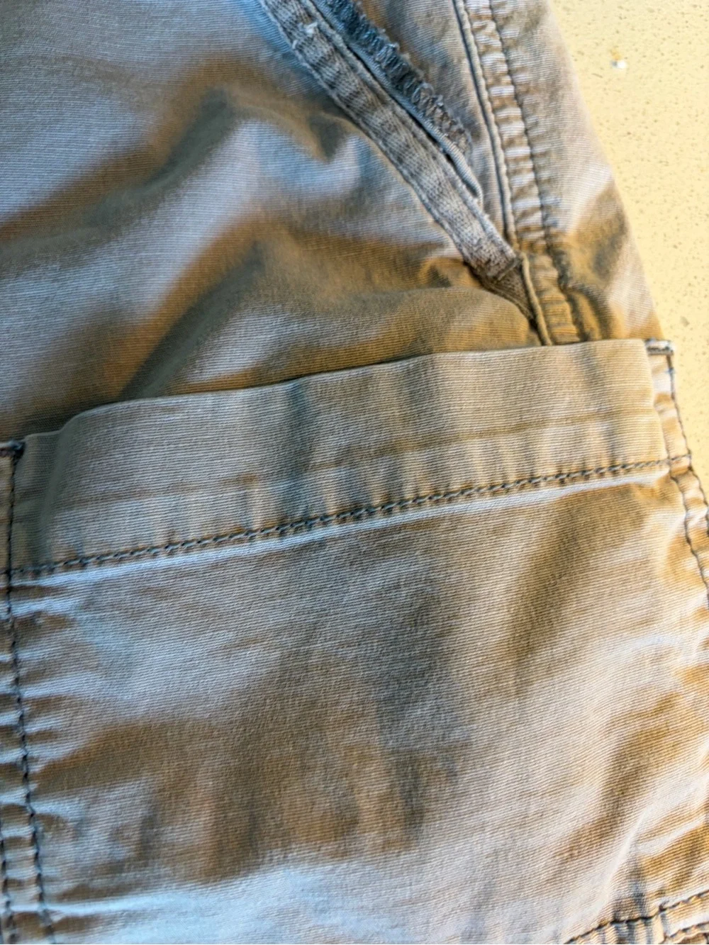 Women’s Light Gray Cargo Shorts with Utility Pockets